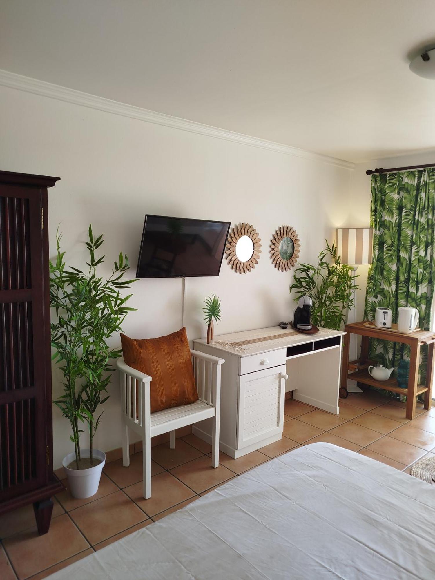 Bambou Suite Vue Mer A 50 M De La Plage Et De La Piscine Сент-Люс Экстерьер фото